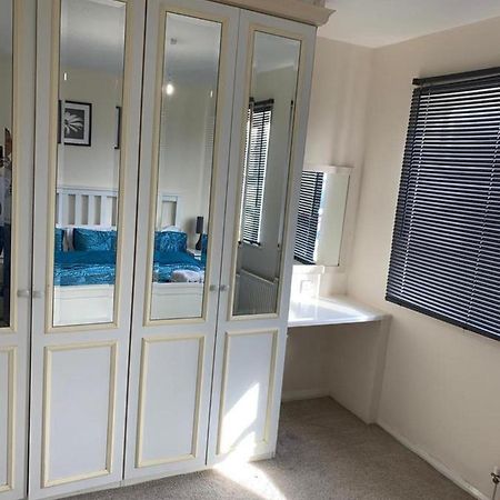 Charming 2-Bed House In London Villa Kültér fotó