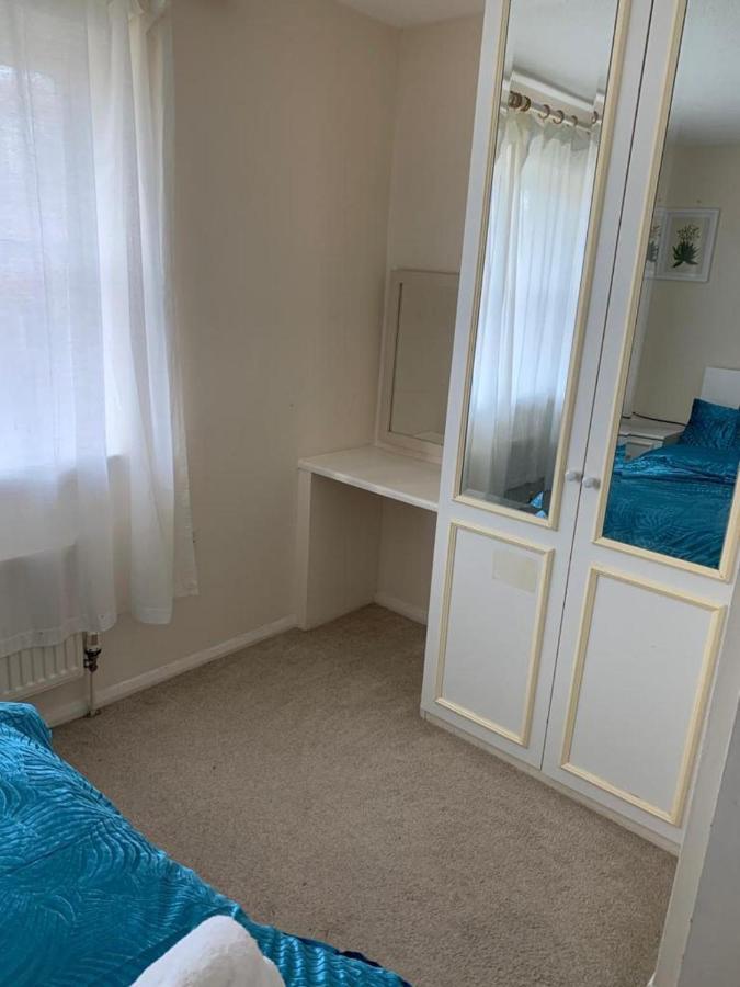 Charming 2-Bed House In London Villa Kültér fotó